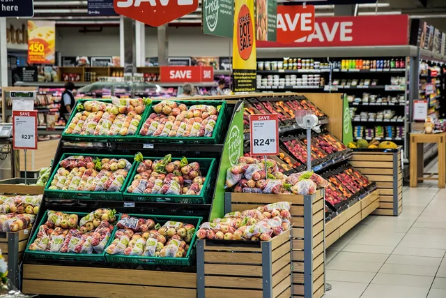 købmand, handle ind, supermarked, merchandising, mad indkøb, butik, mad, marked, detailhandel, købe, handel, køb, produkter, forbruger, forbrugerisme, hylder, fremstille, markedsføring, forretning, supermarked, supermarked, supermarked, supermarked, butik, butik, butik, butik, butik, marked. Lagerstyring i butik: Sådan undgår du tomme hylder og overfyldte lagre